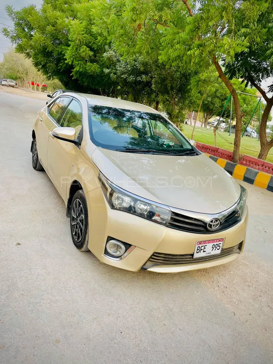 Toyota Corolla 2015 for Sale in Karachi Image-1