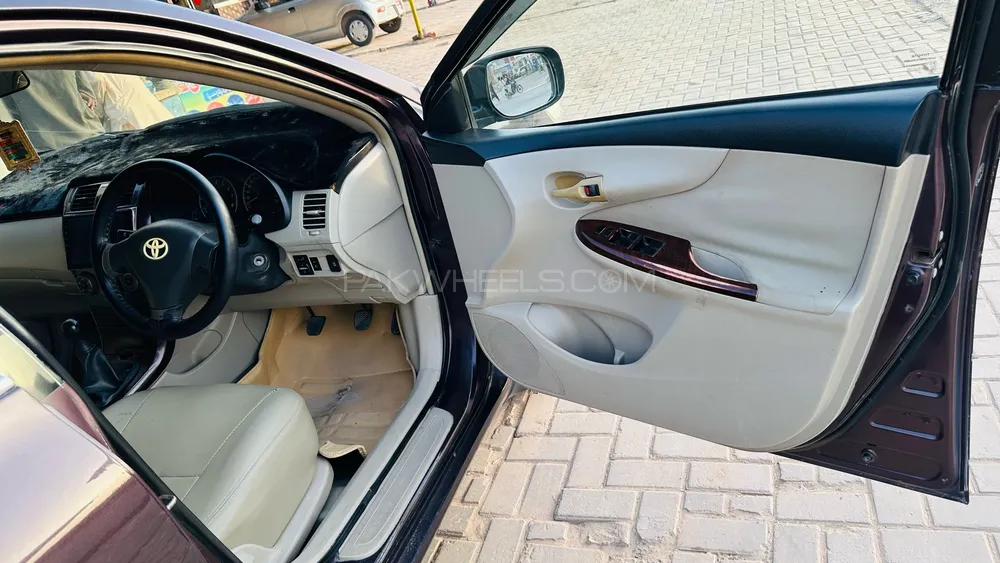 Toyota Corolla 2012 for Sale in Multan Image-1
