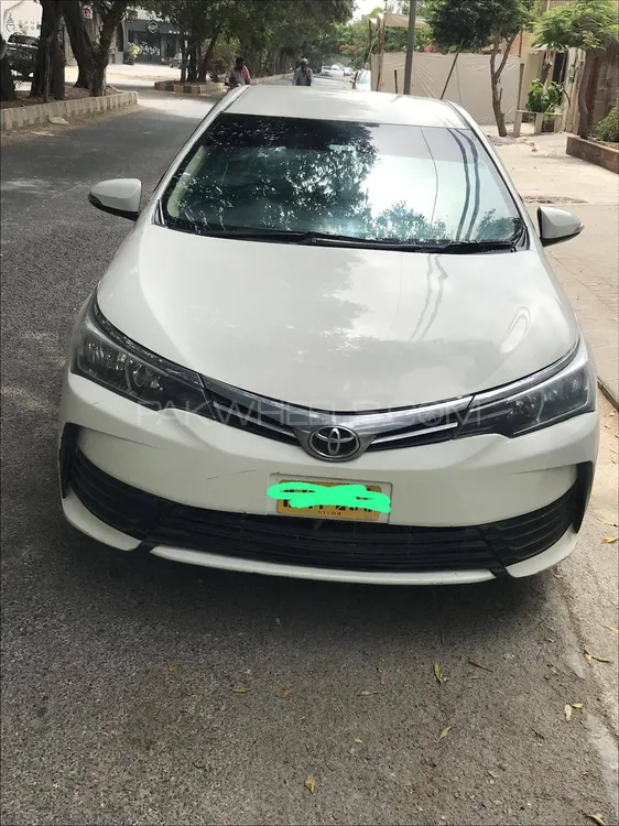 Toyota Corolla 2017 for Sale in Karachi Image-1