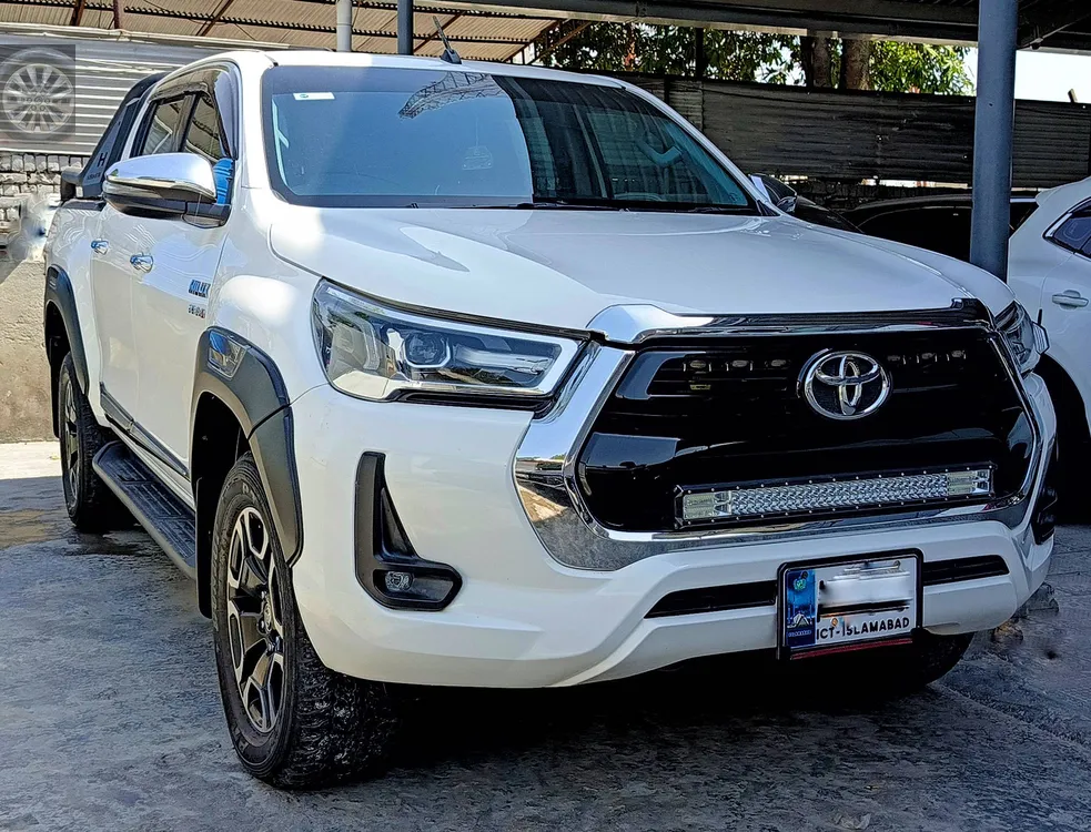 Toyota Hilux 2021 for Sale in Islamabad Image-1