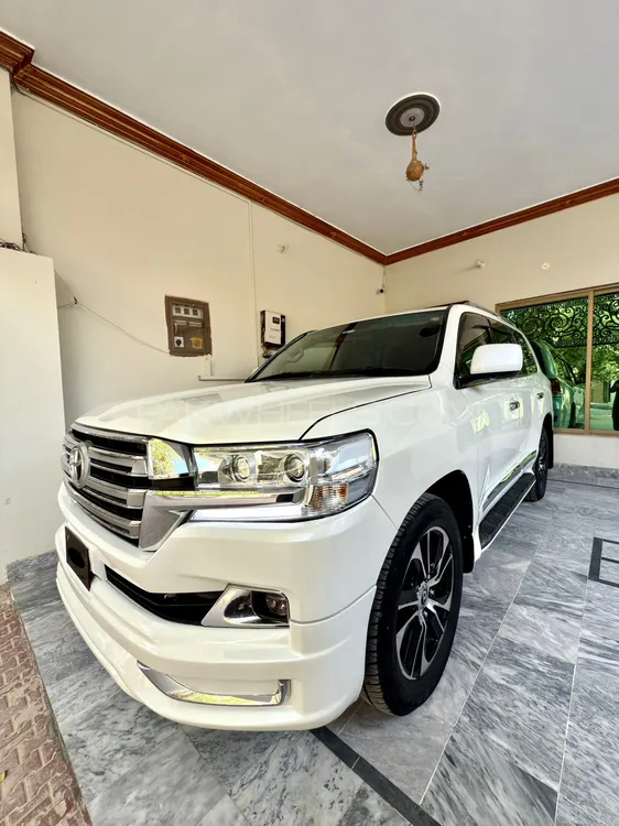 Toyota Land Cruiser 2008 for Sale in Kamalia Image-1