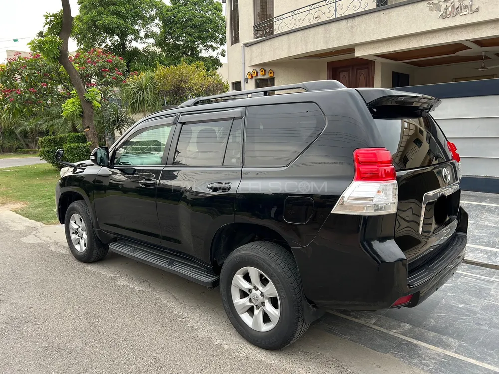 Toyota Prado 2011 for Sale in Lahore Image-1