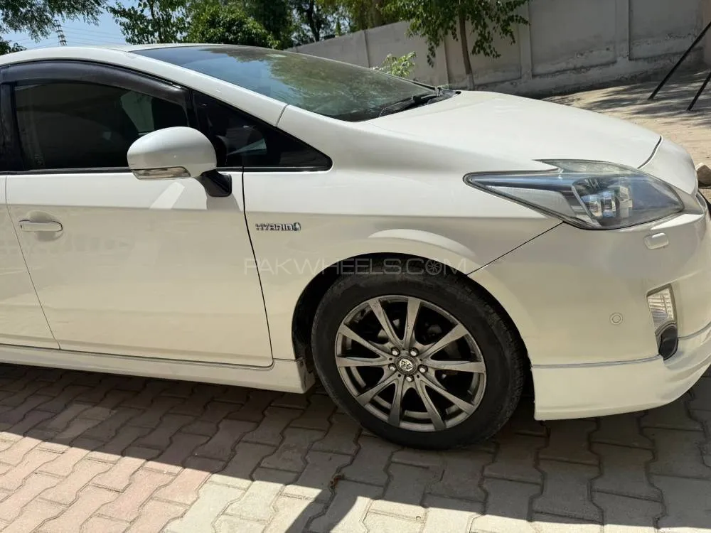 Toyota Prius 2009 for Sale in Abbottabad Image-1