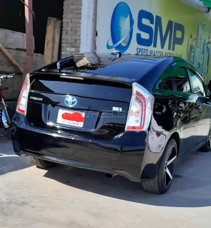 Toyota Prius 2014 for Sale in Peshawar Image-1