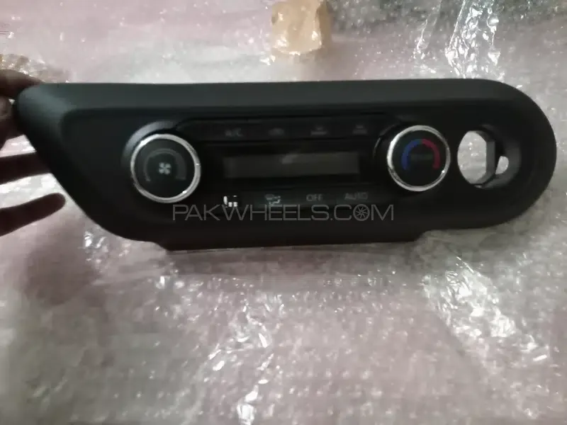 Toyota Raize Daihatsu Rocky Climate Control  Image-1