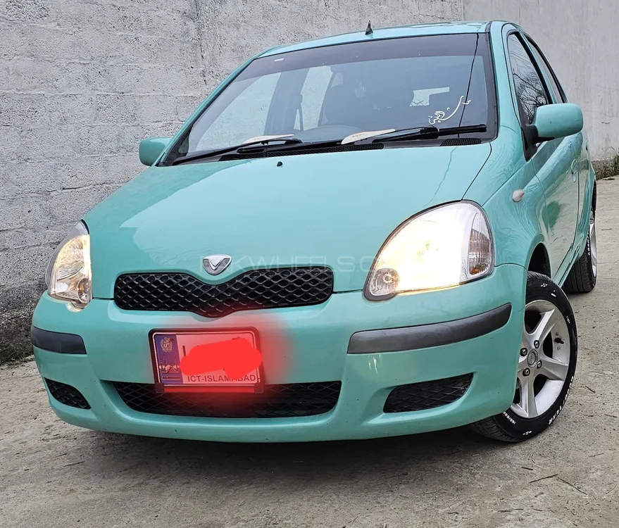 Toyota Vitz 2001 for Sale in Swatmingora Image-1