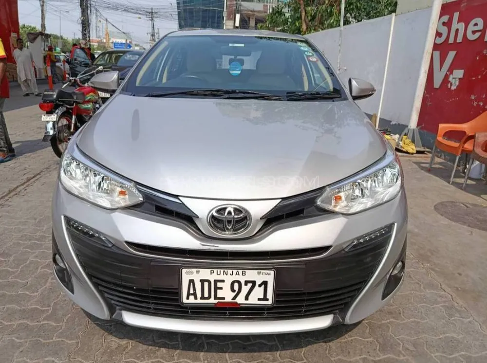 Toyota Yaris Sedan 2021 for Sale in Lahore Image-1