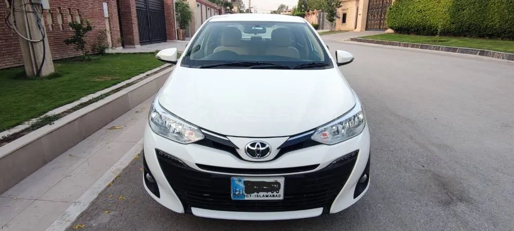 Toyota Yaris Sedan 2022 for Sale in Peshawar Image-1