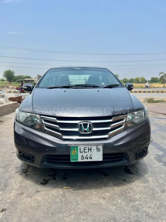 Honda City 2016 for Sale in Okara Image-1