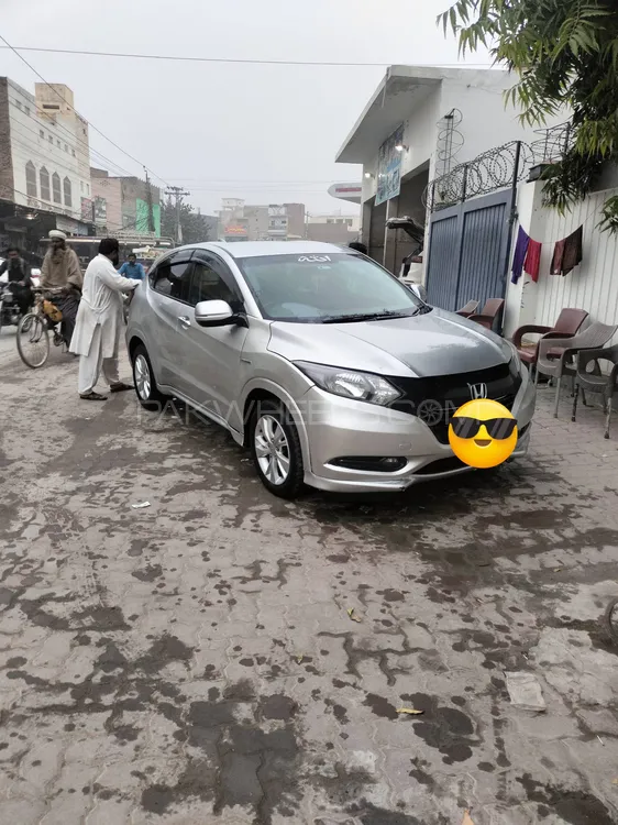 Honda Vezel 2014 for Sale in Burewala Image-1