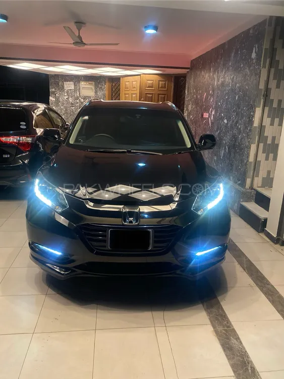 Honda Vezel 2017 for Sale in Rawalpindi Image-1