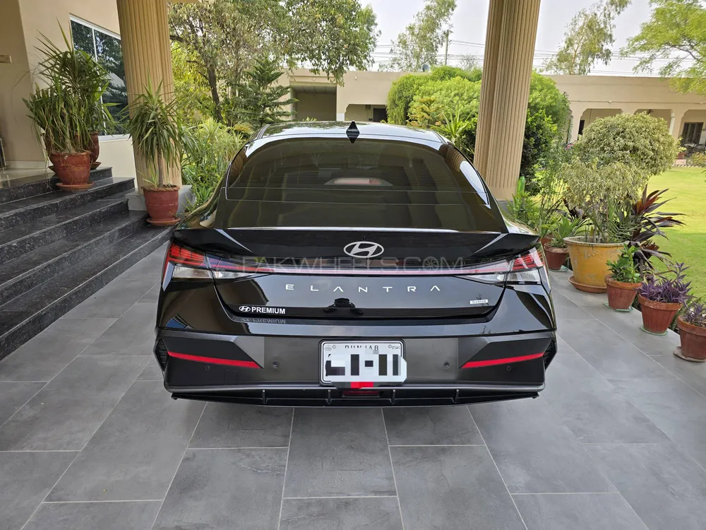 Hyundai Elantra 2025 for Sale in Lahore Image-1