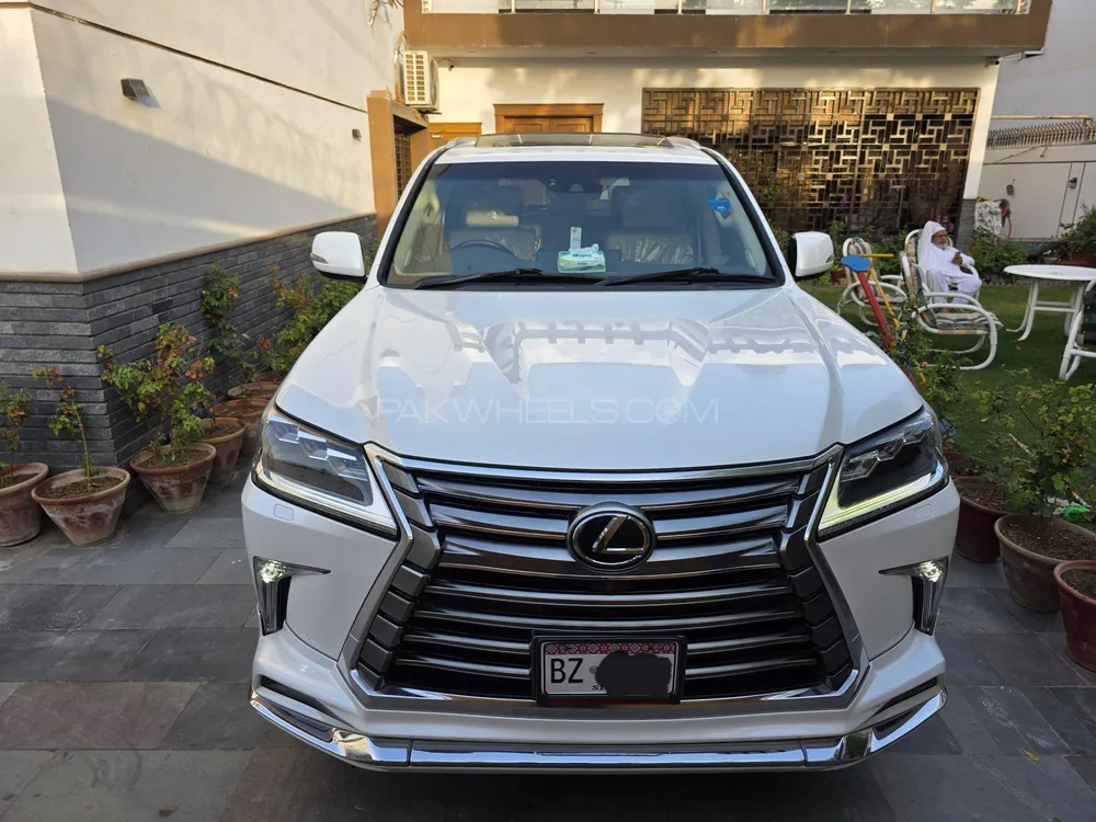 لیکزس ایل ایکس سیریز 2016 for Sale in کراچی Image-1