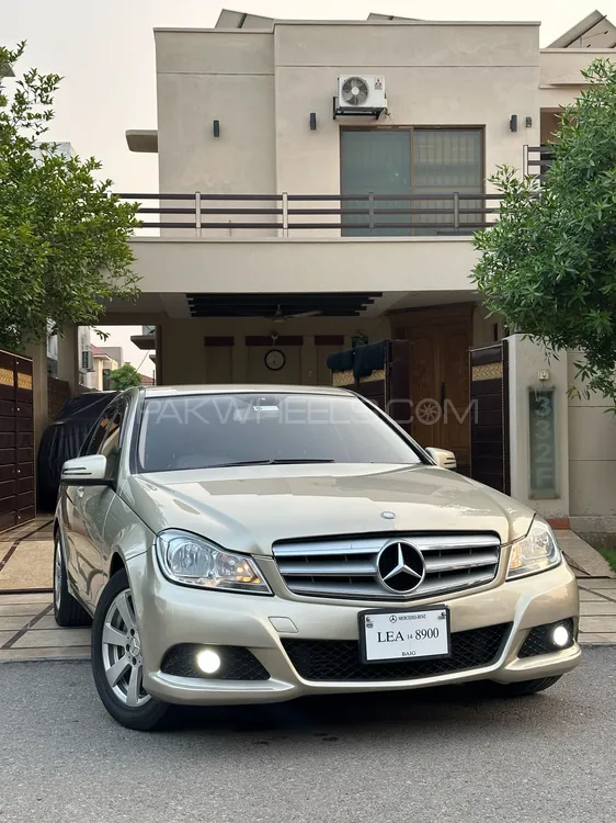 Mercedes Benz C Class 2011 for Sale in Lahore Image-1