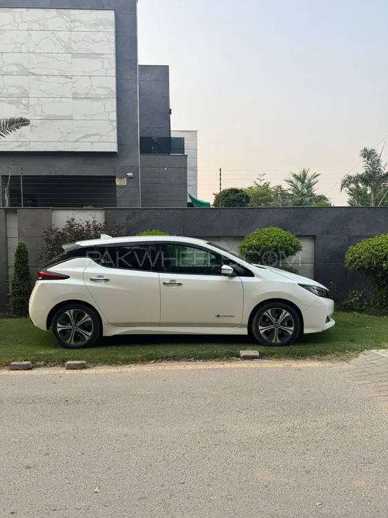 Nissan Leaf 2020 for Sale in Lahore Image-1