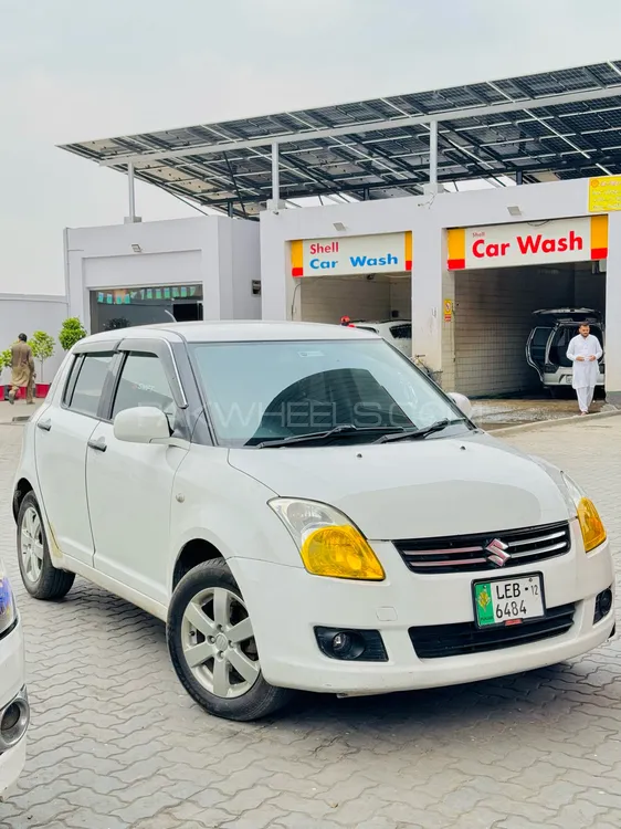 Suzuki Swift 2012 for Sale in Gujrat Image-1