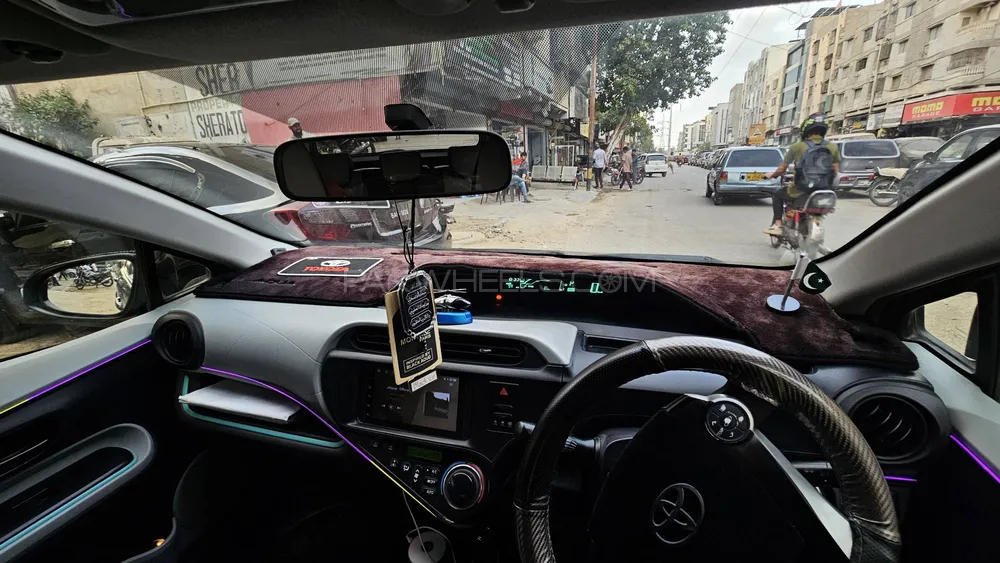 Toyota Aqua 2013 for Sale in Karachi Image-1
