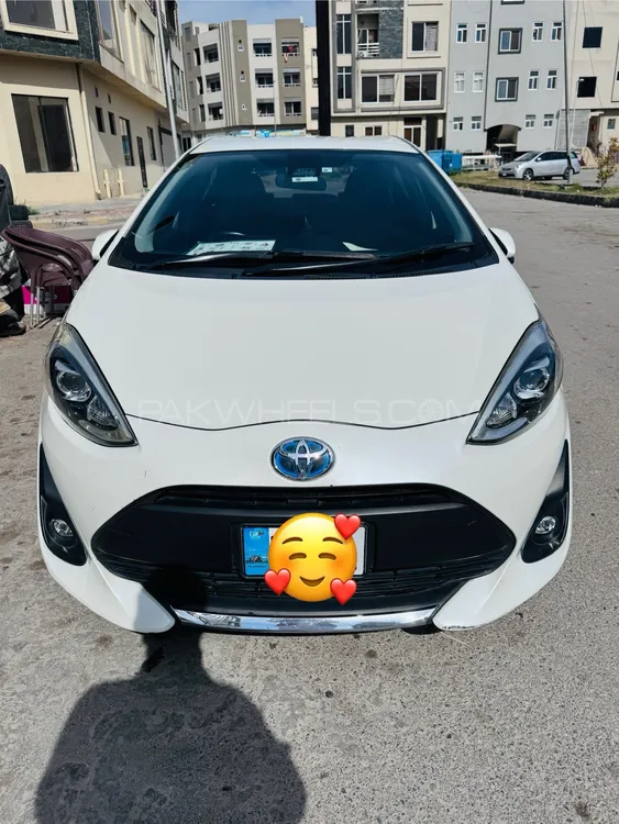 Toyota Aqua 2019 for Sale in Islamabad Image-1