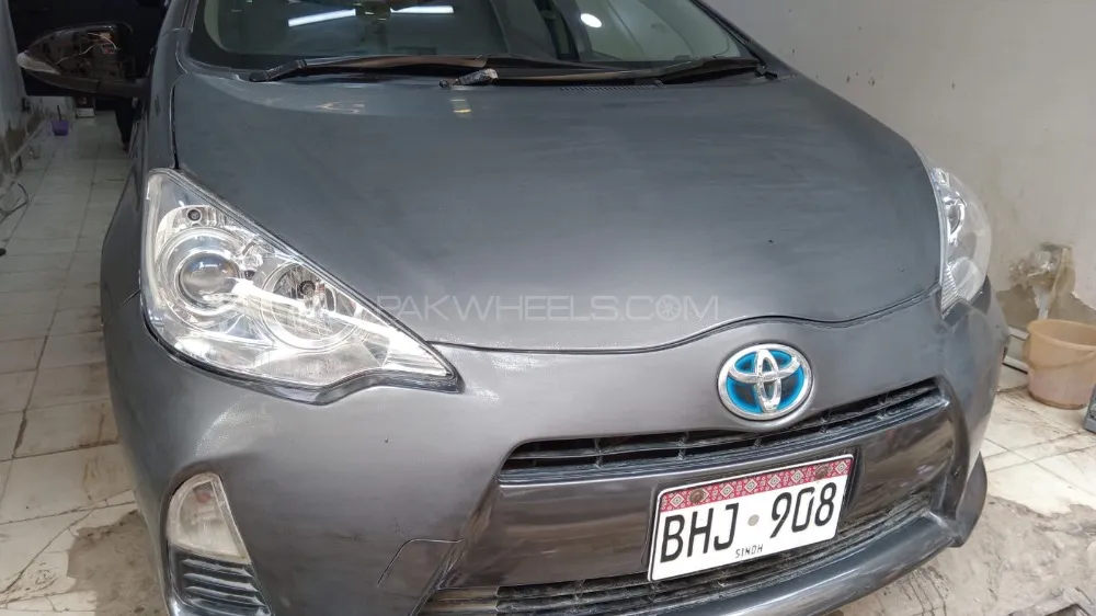 Toyota Aqua 2017 for Sale in Multan Image-1