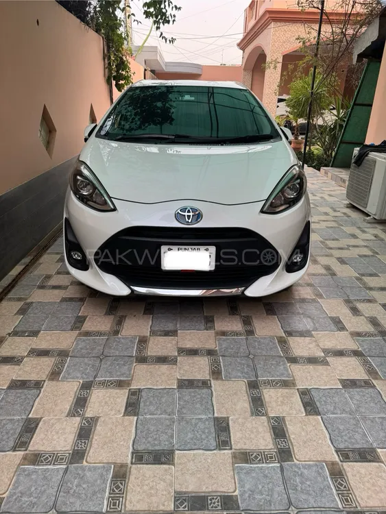 Toyota Aqua 2020 for Sale in Bahawalpur Image-1