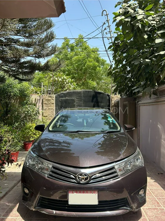 Toyota Corolla 2017 for Sale in Karachi Image-1