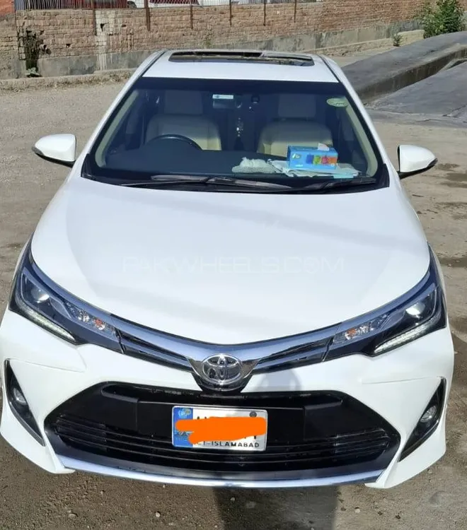 Toyota Corolla 2021 for Sale in Peshawar Image-1