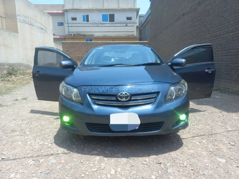 Toyota Corolla 2011 for Sale in Kohat Image-1