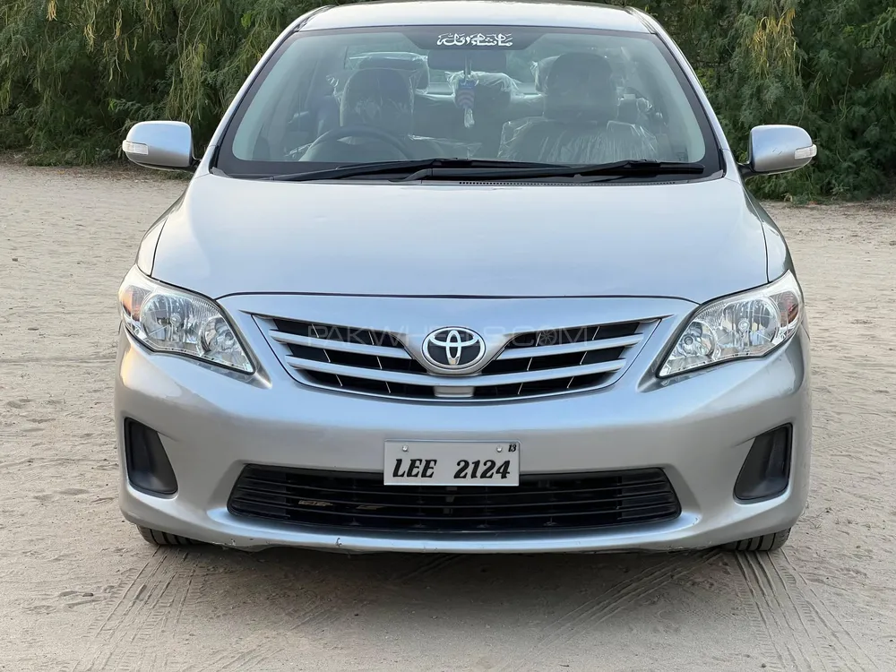 Toyota Corolla 2013 for Sale in Gilgit Image-1