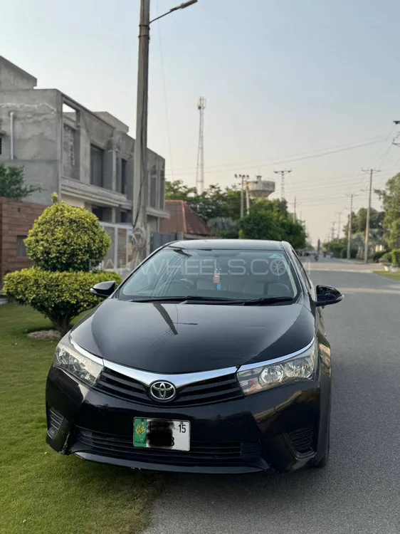 Toyota Corolla 2015 for Sale in Lahore Image-1