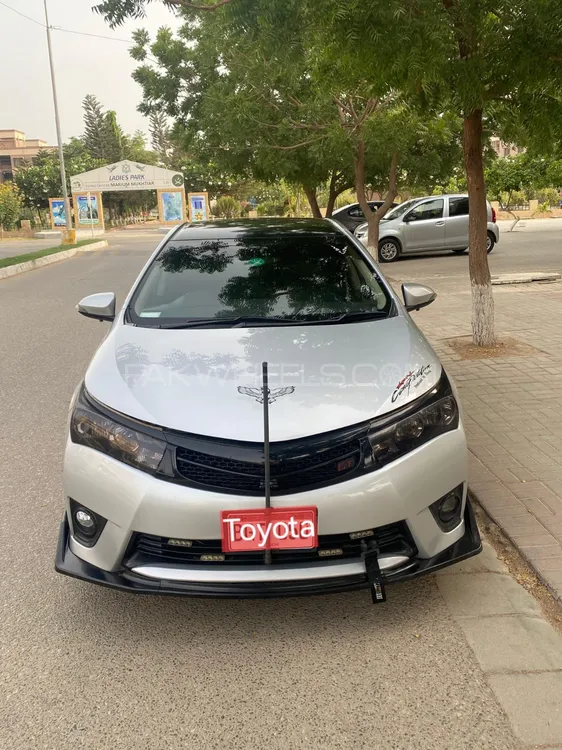 Toyota Corolla 2016 for Sale in Karachi Image-1