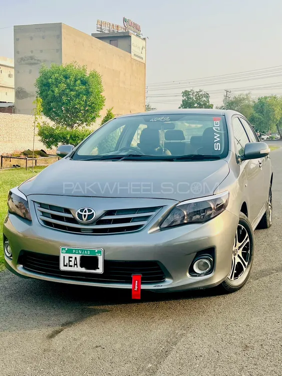 Toyota Corolla 2013 for Sale in Faisalabad Image-1