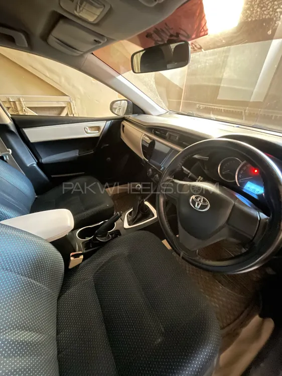 Toyota Corolla 2016 for Sale in Islamabad Image-1
