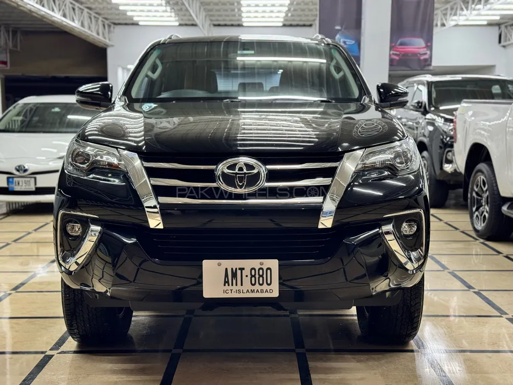 Toyota Fortuner 2019 for Sale in Peshawar Image-1