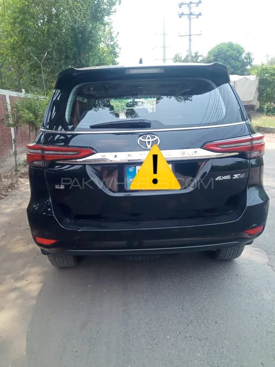 Toyota Fortuner 2021 for Sale in Faisalabad Image-1