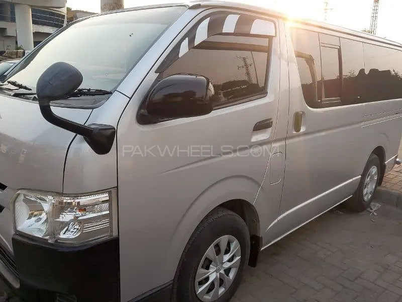 Toyota Hiace 2016 for Sale in Lahore Image-1