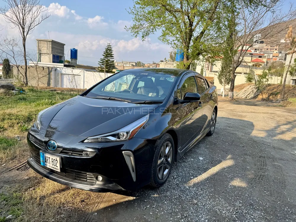 Toyota Prius 2019 for Sale in Swatmingora Image-1