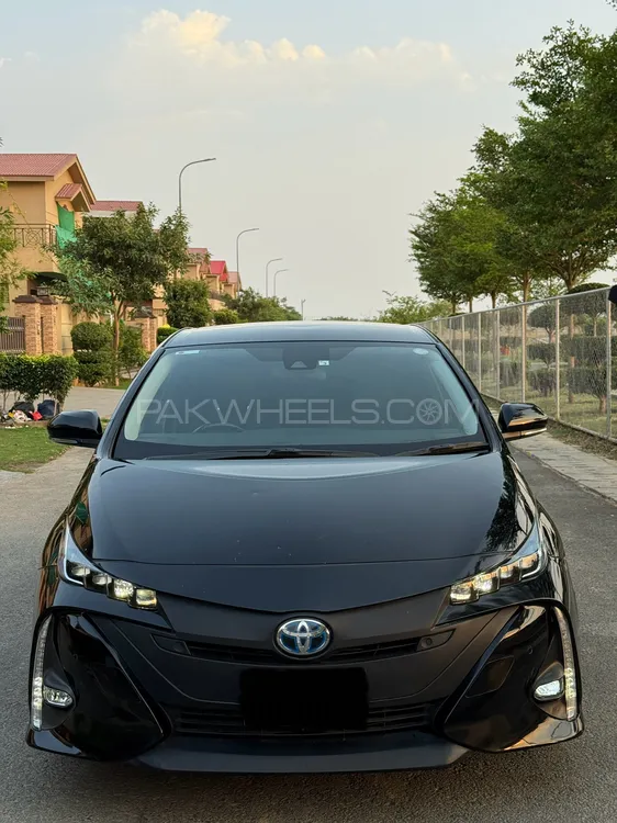 Toyota Prius 2018 for Sale in Lahore Image-1