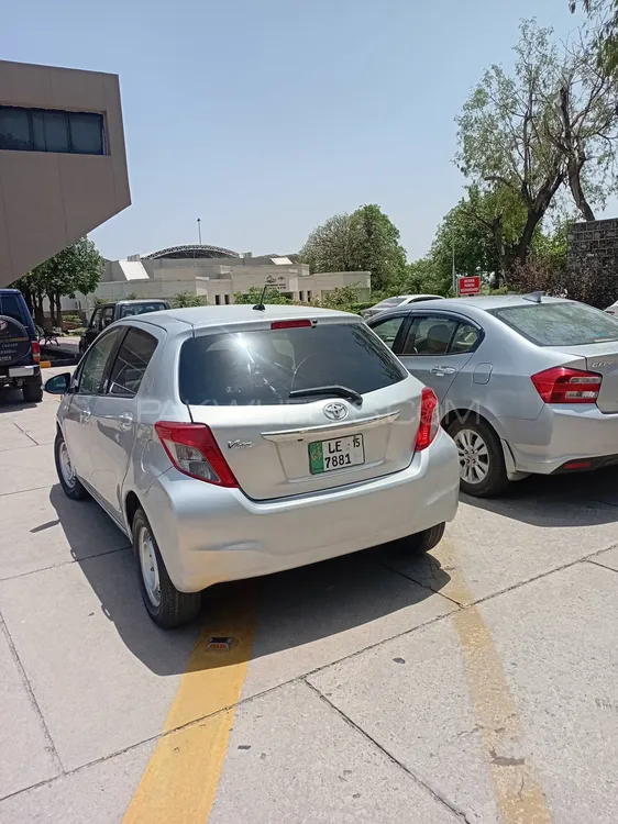 Toyota Vitz 2011 for Sale in Islamabad Image-1
