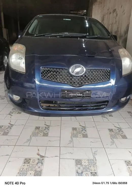 Toyota Vitz 2010 for Sale in Multan Image-1