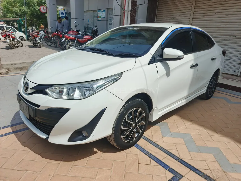 Toyota Yaris Sedan 2020 for Sale in Multan Image-1