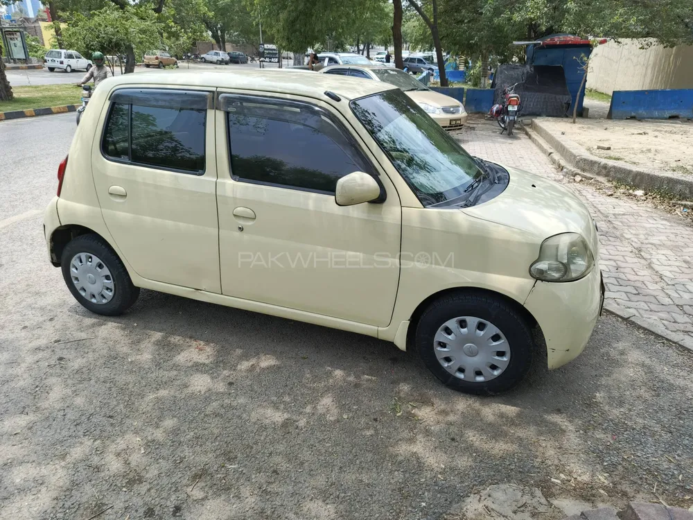 Daihatsu Esse 2012 for Sale in Islamabad Image-1