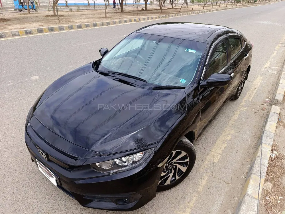 Honda Civic 2017 for Sale in Karachi Image-1