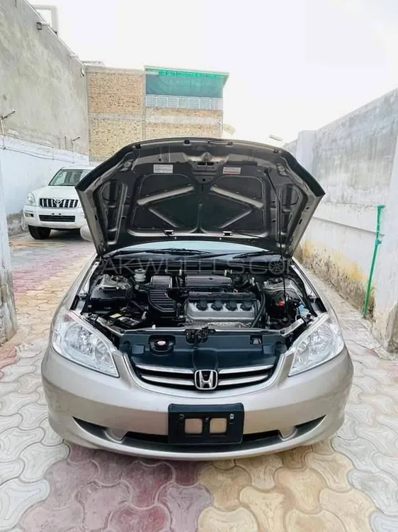 Honda Civic 2004 for Sale in Lahore Image-1