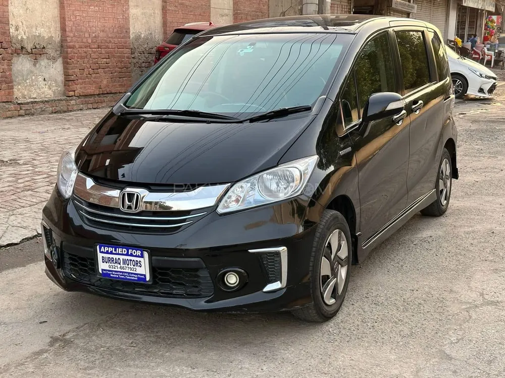 Honda Freed 2015 for Sale in Faisalabad Honda Freed 2015 for Sale in Faisalabad Image-3