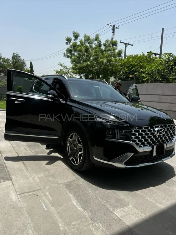 Hyundai Santa Fe 2024 for Sale in Multan Image-1