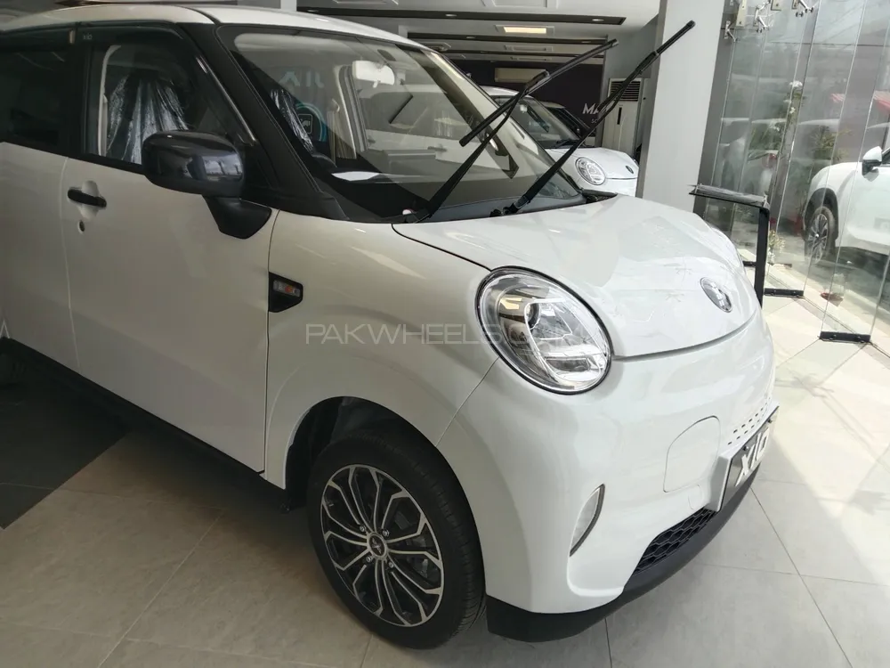 Inverex Xio 2025 for Sale in Karachi Image-1