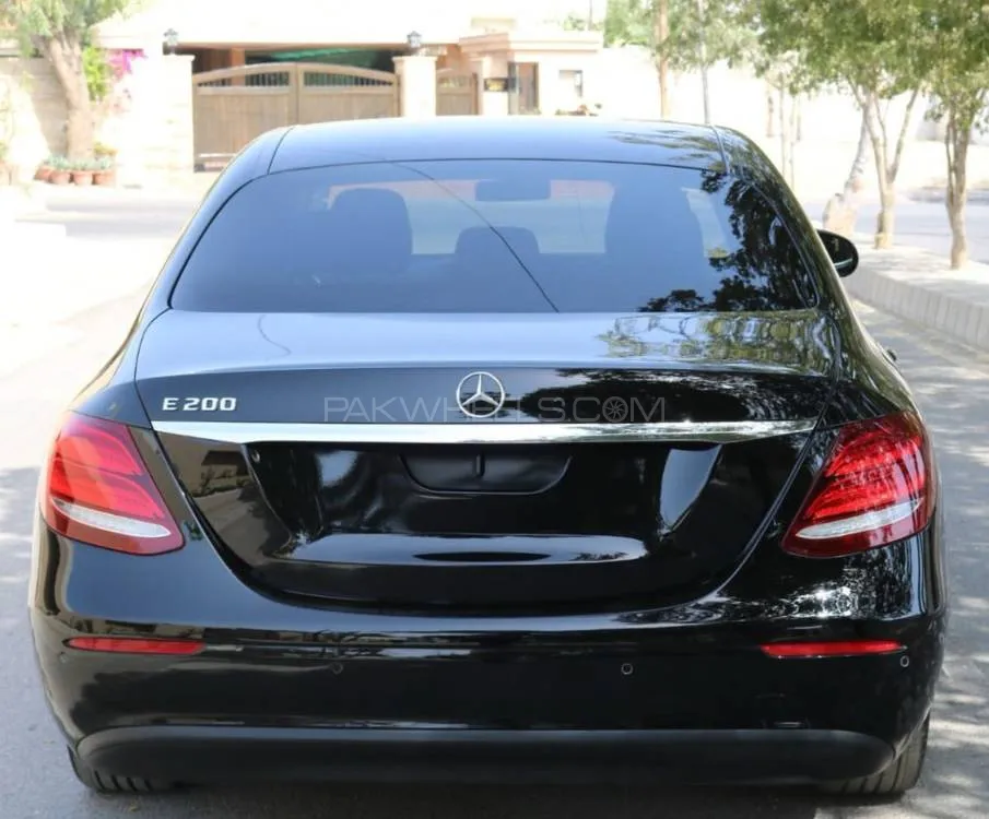 Mercedes Benz E Class 2018 for Sale in Lahore Image-1