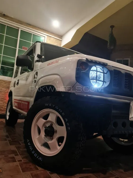 Suzuki Jimny 2019 for Sale in Sialkot Image-1