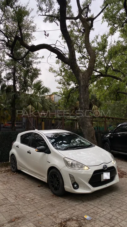 Toyota Aqua 2013 for Sale in Islamabad Image-1