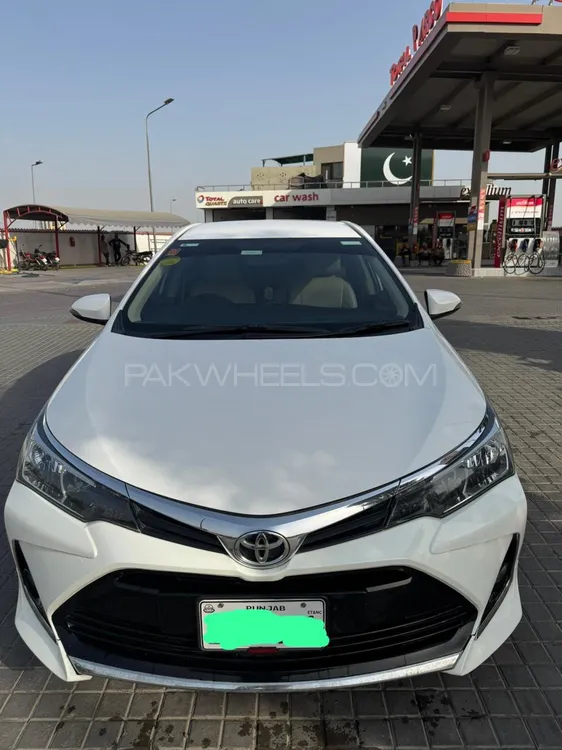 Toyota Corolla 2018 for Sale in Lahore Image-1